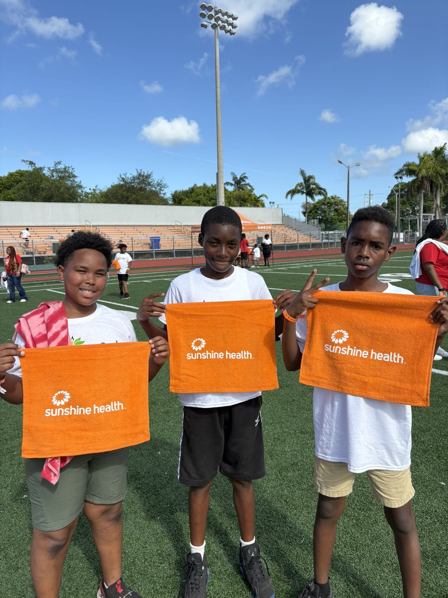 Orange Bowl Cares tweet media