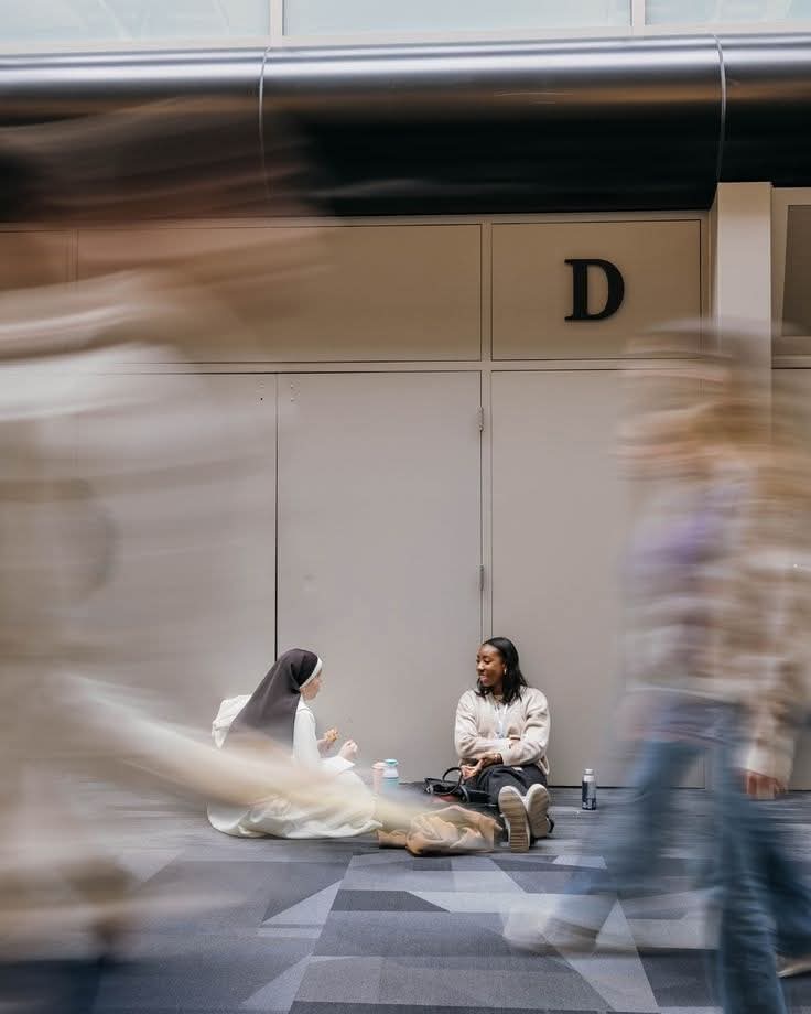 Señor,  tengo miedo que pases por mi vida y yo no me de cuenta. 🩵

San Agustín