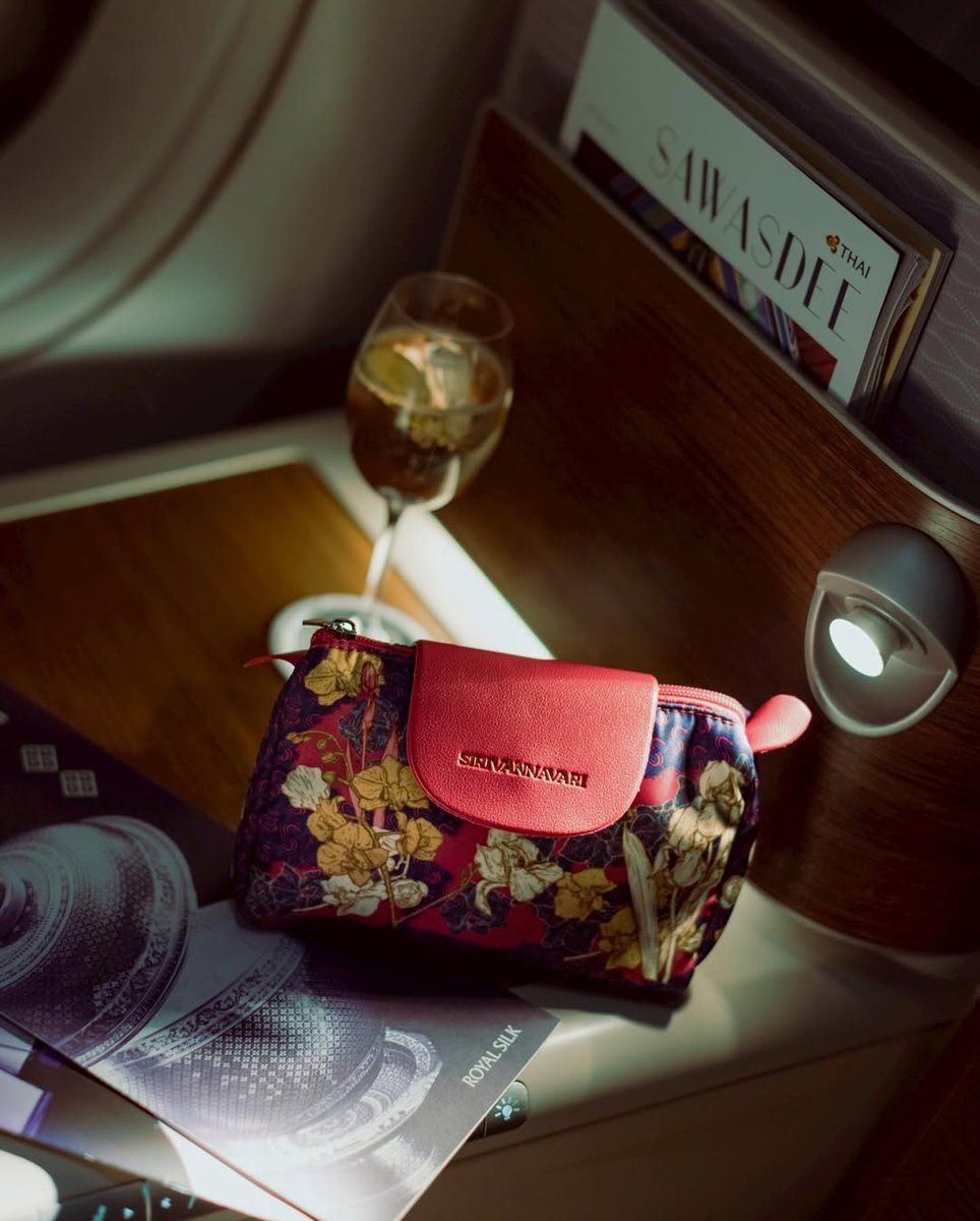 タイ国際航空 設立65周年を記念して、タイ発高級ファッションブランド