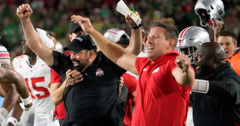 Inside the star-studded #OhioState camp today--I spoke with 28 prospects, including 9 who received offers from the #Buckeyes (yes, JJ Smith's &amp; Quincy Porter's brothers) and 8 who already held offers from #OSU on3.com/teams/ohio-sta…