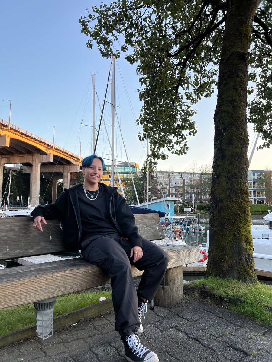 introspekshun 💭 tweet media