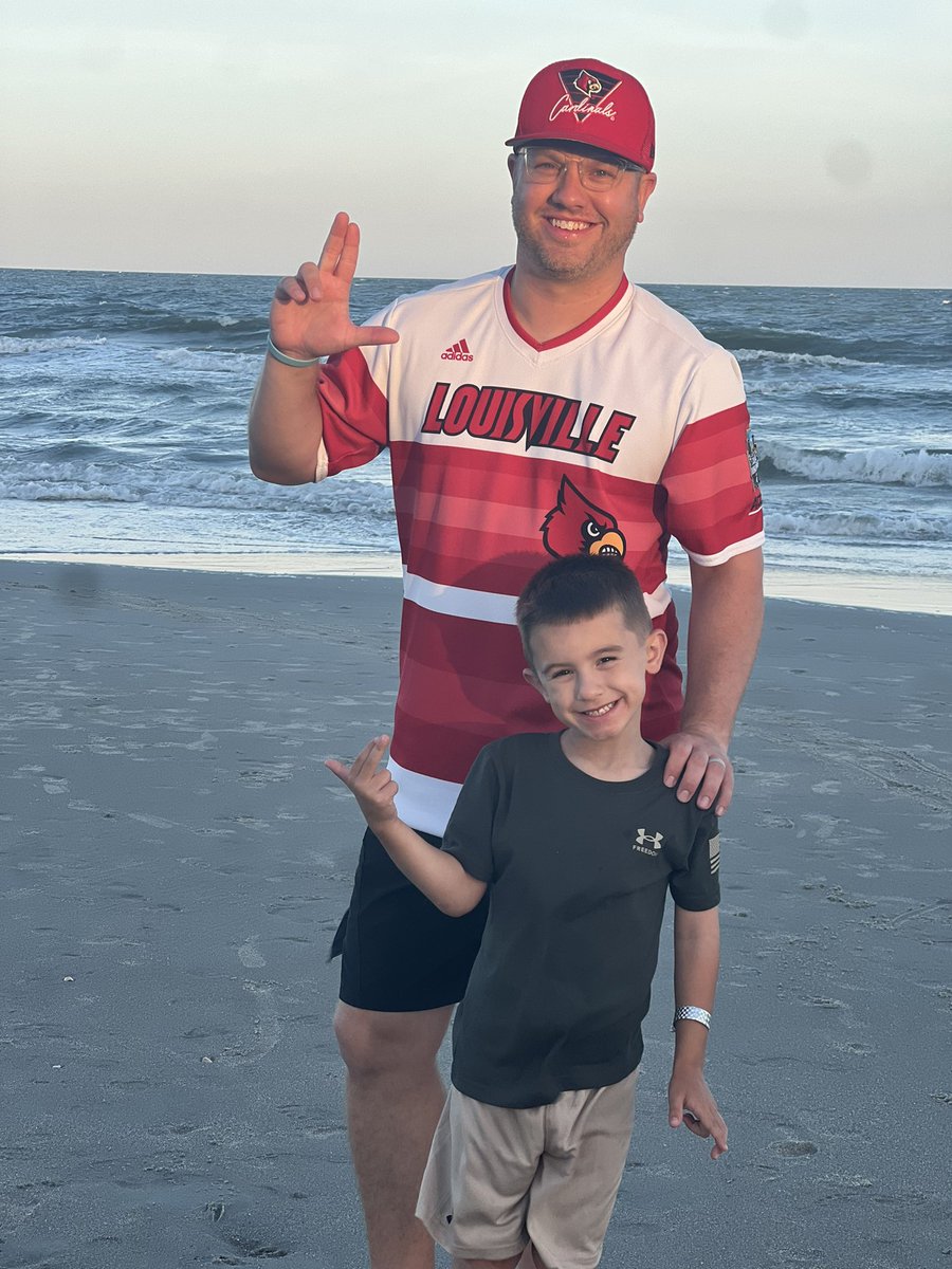 Hyped about a <a href="/LouisvilleBSB/">Louisville Baseball</a> victory all the way down at the beach! L’s all the way up. Keep Rolling! 🚂 <a href="/GoCards/">Louisville Athletics</a>