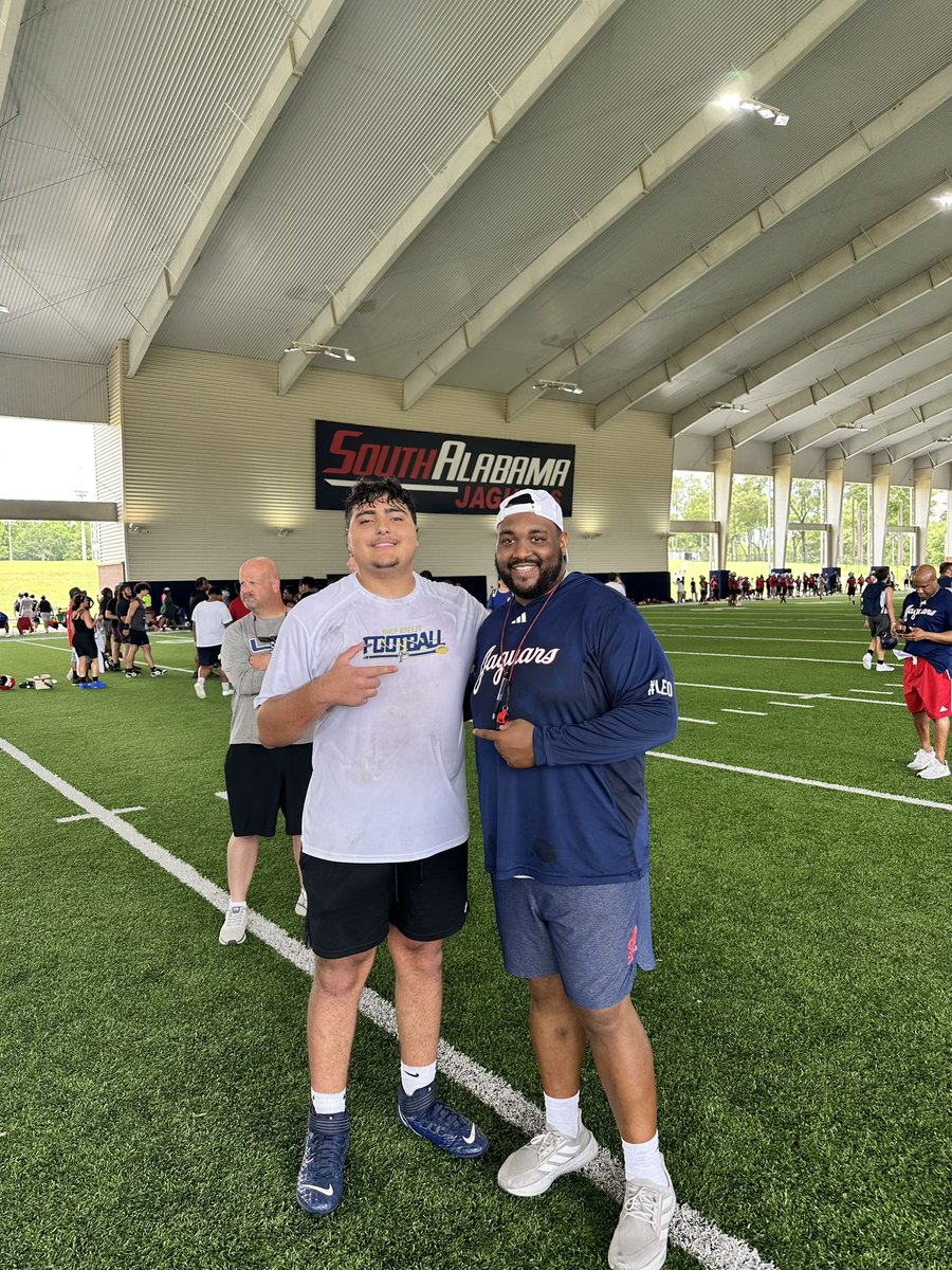 PeytonYoussef's tweet image. Had a great time competing at South Alabama! Thankful for the opportunity to learn and get better. #GoJags #SouthAlabamaFootball
@DjTialavea_86 @CoachLobotzke @CBassett_OSU @TrevorOlson62 @Coach_Nady @Tana_Vea @CoachKaster @CoachChavis__ @CoachSummers70 @CoachRenoYale @Bigstef72…