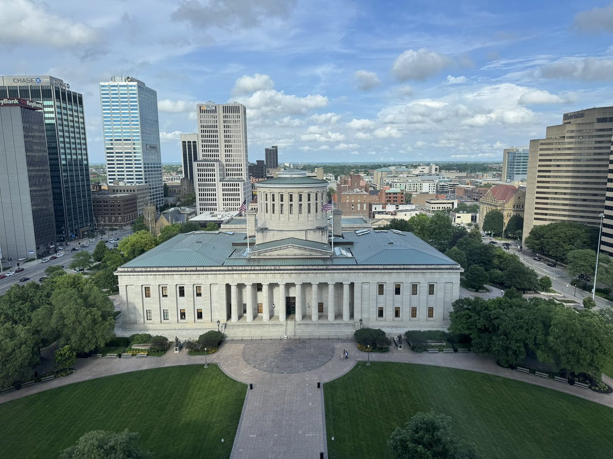 theresagavarone's tweet image. Another day in Columbus busy with committees and meetings. It’s truly an honor to serve the people of Ohio’s 2nd Senate District!