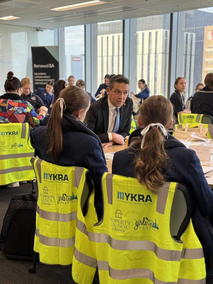 Great to spend the morning with SA’s Apprentice of the Year - Bianca Taylor talking to over 50 female Year 9 students about jobs in the property sector. Bianca is SA’s first female Stonemason and an absolute inspiration for getting more women into male dominated trades. Great