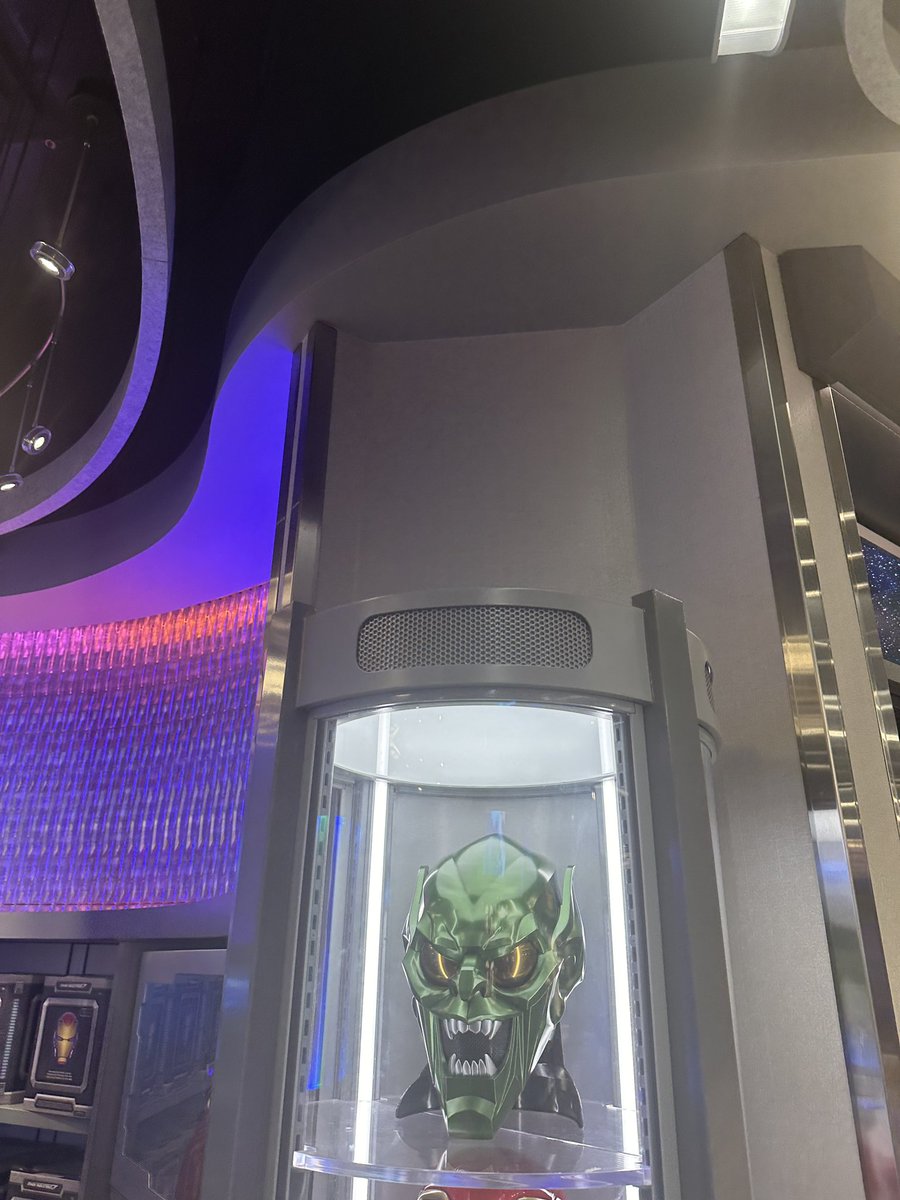 the green goblin mask at EPCOT is calling to me like the green goblin mask