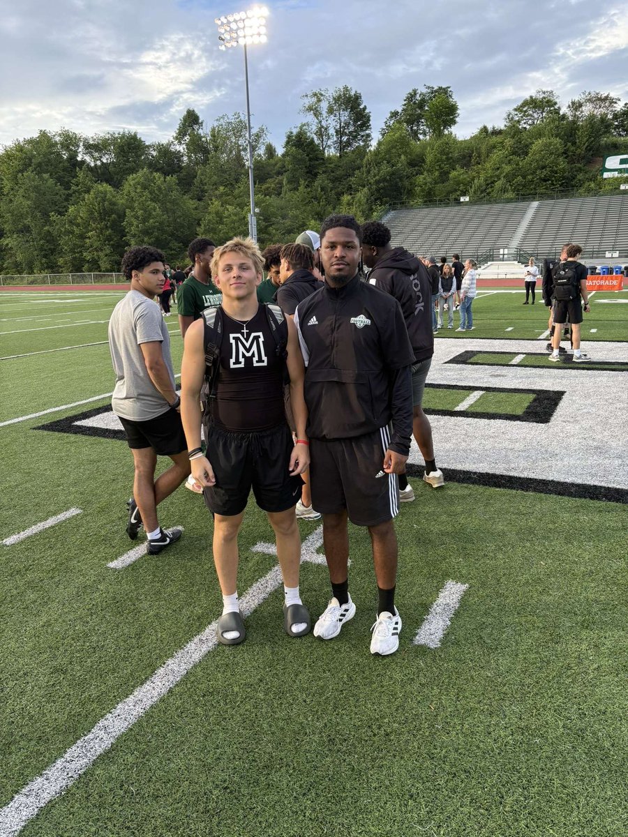 Had a amazing camp today at <a href="/SRURockFB/">Slippery Rock Football</a>, great opportunists, and the compition was amazing <a href="/Coach_JCJackson/">Jalen Jackson</a>