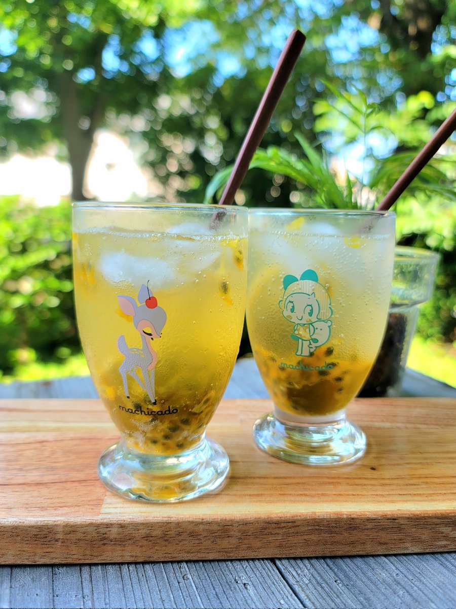 旅するカエル プーリーズサウナ (@poolyssauna) on Twitter photo カエルシーズンだというのに業務が忙しくて何もできていません。
ボーダーTシャツもチュニックも在庫あるのに!ブルーボーダーもできるのに!今朝は梅シロップとパッションフルーツソーダを作りました。
バンビグラスはタケヤマ先生のデサイン。ハラッパさんで購入できます。<a href="/Harappamarket/">Harappa market</a> カエルシーズンだというのに業務が忙しくて何もできていません。
ボーダーTシャツもチュニックも在庫あるのに!ブルーボーダーもできるのに!今朝は梅シロップとパッションフルーツソーダを作りました。
バンビグラスはタケヤマ先生のデサイン。ハラッパさんで購入できます。<a href="/Harappamarket/">Harappa market</a>