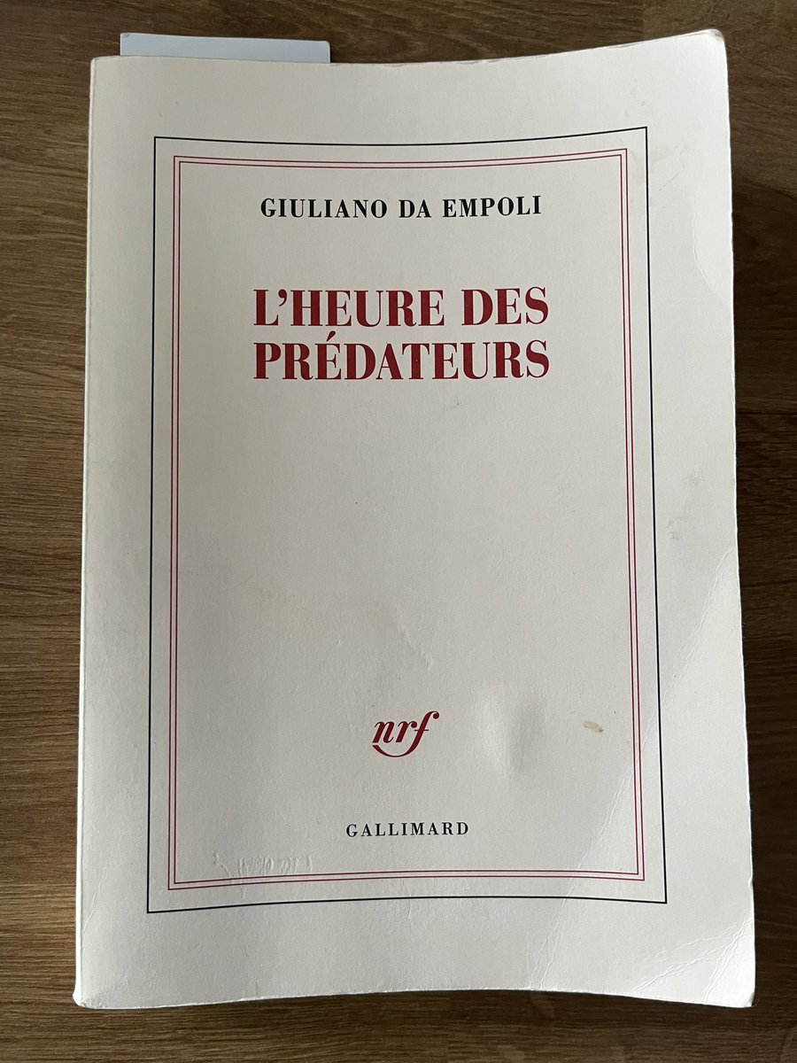 MarcDesnoyers's tweet photo. Je viens de terminer ce petit manuel 101 de politique moderne. 

Terrifiant! diront les nostalgiques et les romantiques. 
Amusant! diront les cyniques et les populistes. 
Tellement juste! diront les réalistes.  

Bonne lecture. https://t.co/dktmvo3jso