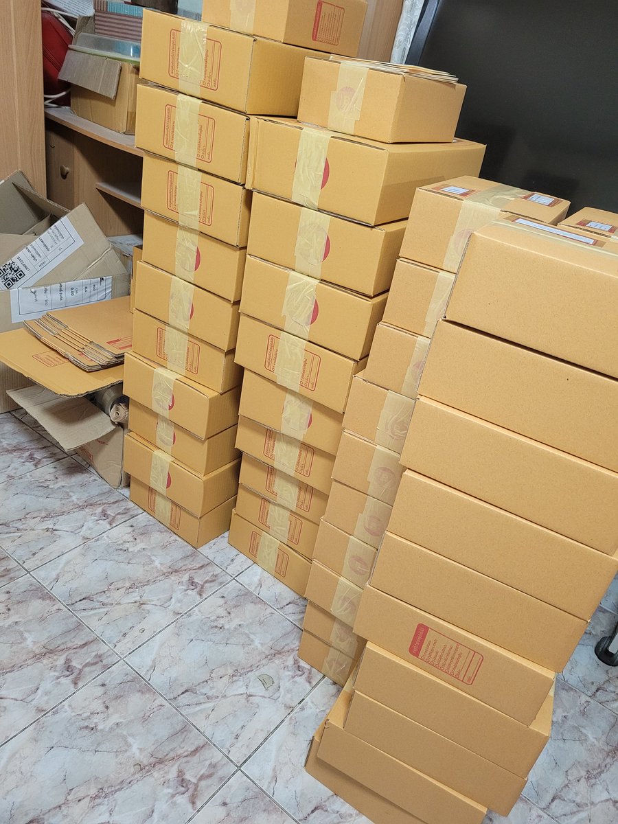 📢 แจ้งถึงคุณนักอ่านของ <a href="/freaky_gr/">𝗙𝗿𝗲𝗮𝗸𝘆 𝗚𝗿 🎡</a>  ที่สั่งซื้อ #อย่าหลงคำฆาต เกี่ยวกับเรื่องการจัดส่งหนังสือ📚📦📮 รายละเอียดตามรูปแรกฮับ~📃✨️