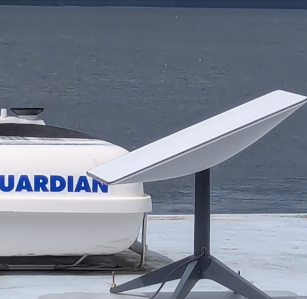 haulinggear's tweet photo. Some say Netflix boat is a good thing. Others say it's a bad thing. All we have to say is 'it's Netflix on the boat'. Dang!! https://t.co/MB3tHmD74W