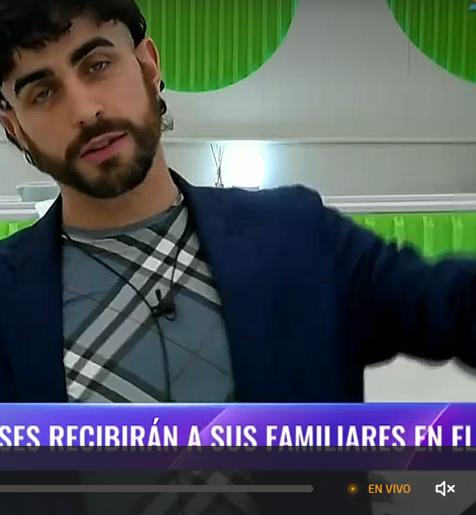 por lo menos nosotros podemos mutear a ulises pero ya me imagino los sonidistas escuchando a ulises todo el dia #GranHermano
