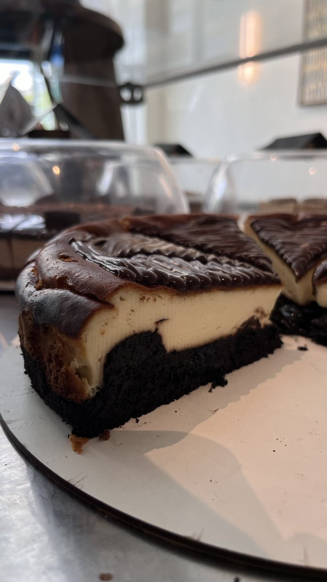 اگر از #تهران به #ساری اومدید و مهمون شهر ما هستید بیاید بهتون قهوه و کیک های خوب بدیم و دقایقی پیش ما‌ استراحت کنید.

تو اینستا coffice.platform رو پیدا کنید .