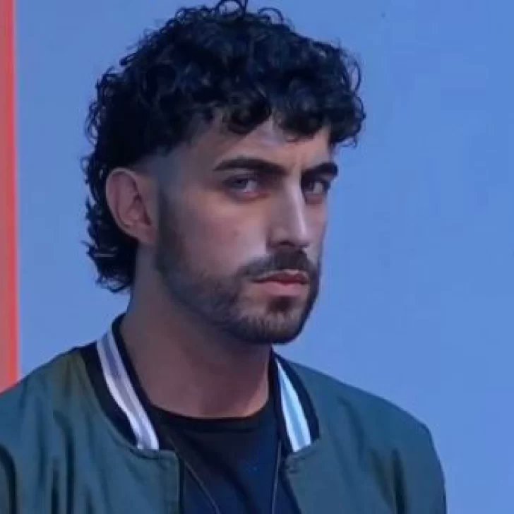 CopitoDeNieves0's tweet photo. Ulises cuando ve a Chiara / Ulises cuando ve a la familia...
Raro.
#GranHermano https://t.co/qnBi5NeCo3