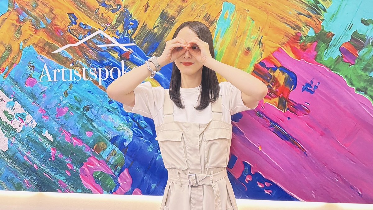 Artistspoken2's tweet image. ／
🗣️「ハリポタスタジオツアーおすすめの周り方！」
＼

舞台の稽古場に百味ビーンズを置いた玲奈さんは
共演者の方とあの味を食べたそうです…🤐🫘

☀••━━━━━••✼••━━━━━••☀
  　 #松井玲奈のいってらっしゃい
            毎週金曜 7時30分👋
  Click》artistspoken.page.link/LnBA…