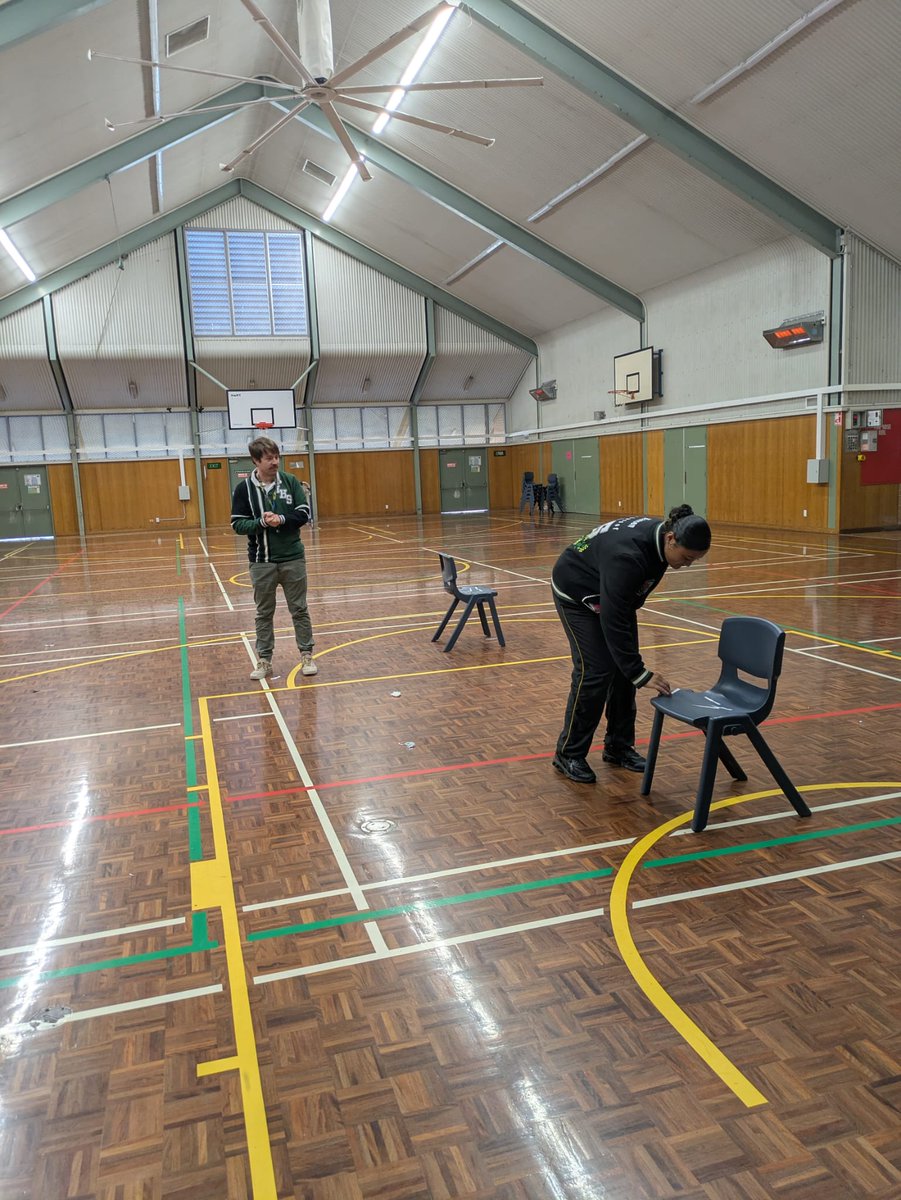 HighIngleburn's tweet image. Our Year 11 and 12 students took part in a meaningful Wellbeing Day, kicking off with an impactful performance by the Street2Stage initiative. The performance shed light on the challenges of couch surfing while celebrating the power of resilience and determination.
Students then…