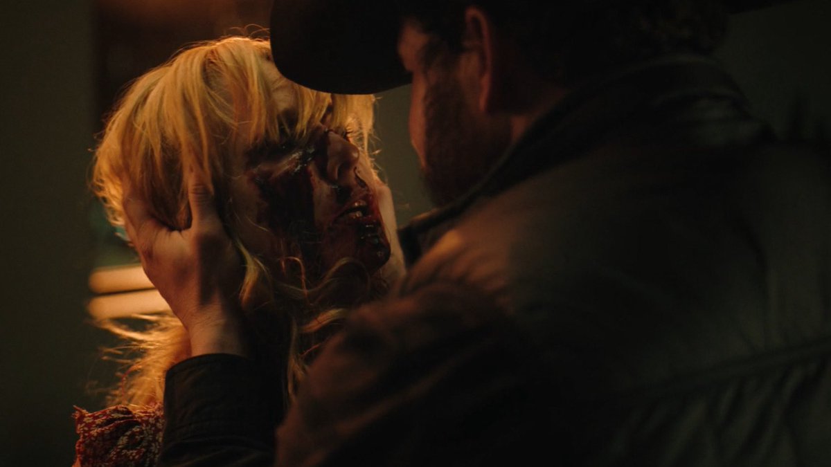 kellreill's tweet image. day 9: favourite i love you 🫶🏼

there’s something incredibly charged and beautiful and sad about this sequence of events that is all very #bethrip but the fact that she said this, knowing malcolm was gunning for her and that all it took was one text. 🫠 #15daysofbethrip