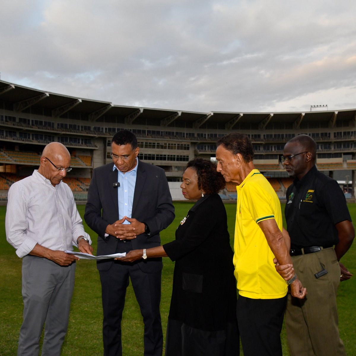 The Prime Minister, Dr the Most Hon. Andrew Holness, has switched on the new lights at Sabina Park.

Read more: shorturl.at/AoTjD