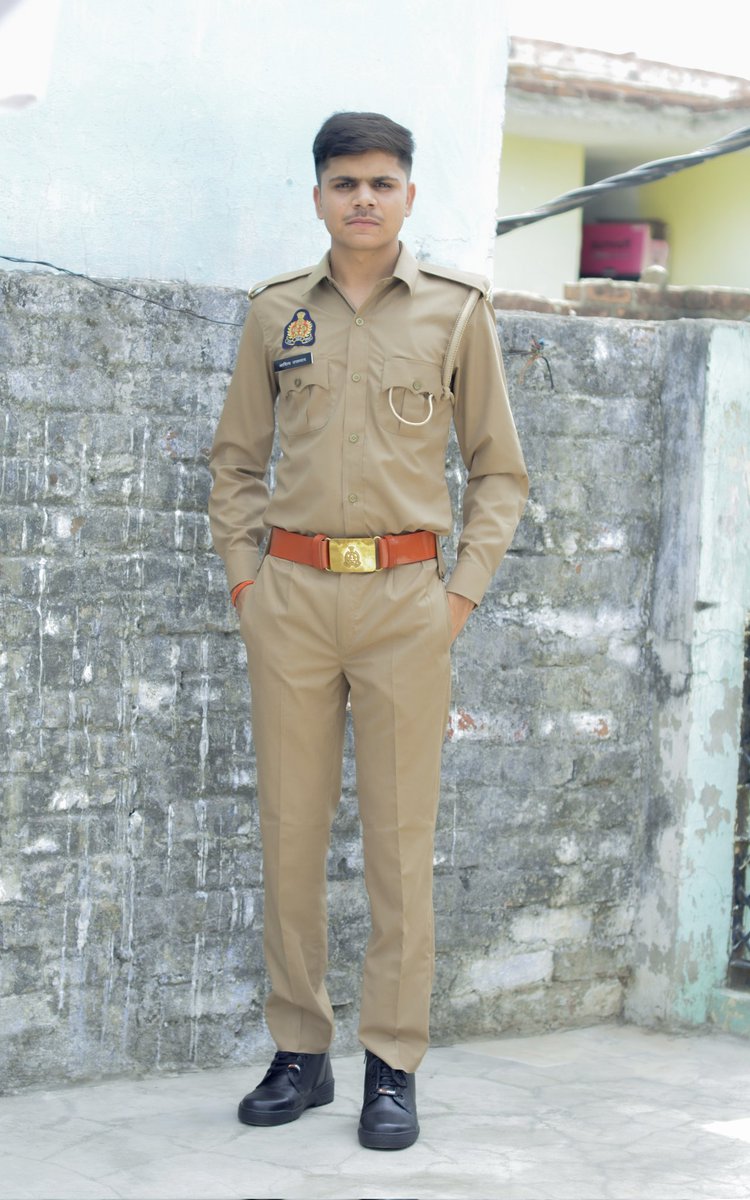 Adityau834's tweet photo. #uppolice🚨 #newpost https://t.co/2rv17NPZw4