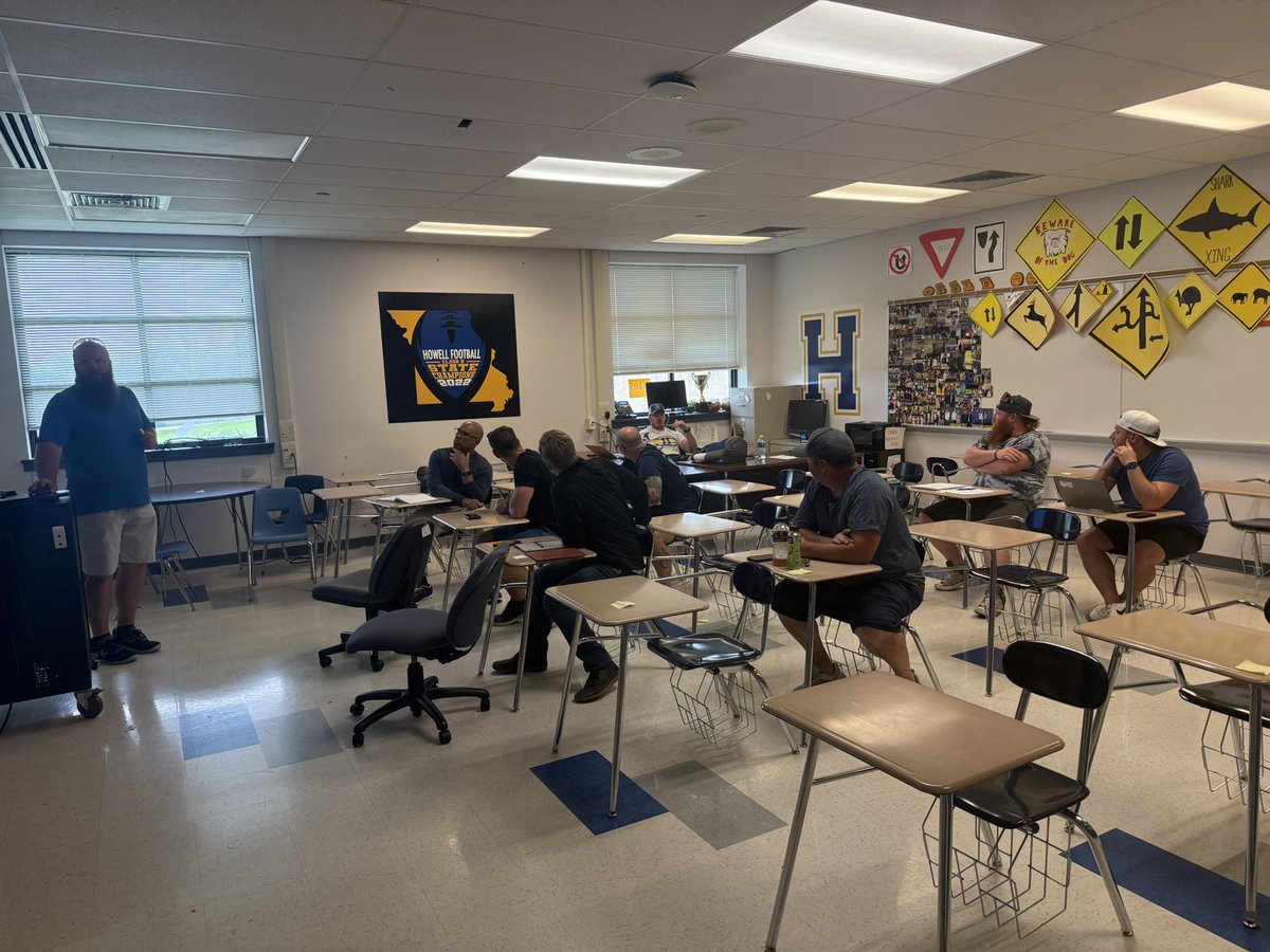 Howell Football (@howell_fb) on Twitter photo Great time at our <a href="/HowellJrVikings/">JrVikingsFootball</a> coaches clinic today. Excited for the future! #VikingPride #BeHowell Great time at our <a href="/HowellJrVikings/">JrVikingsFootball</a> coaches clinic today. Excited for the future! #VikingPride #BeHowell