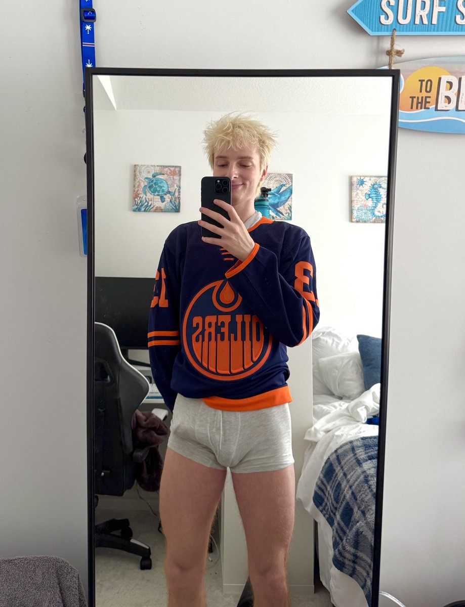 Any hockey fans?