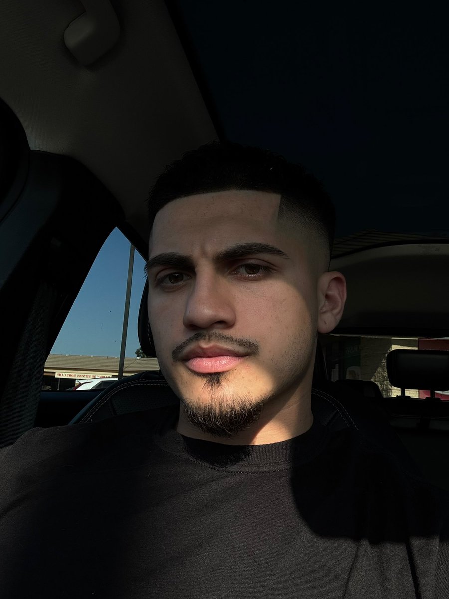 dizzywayne_'s tweet image. 