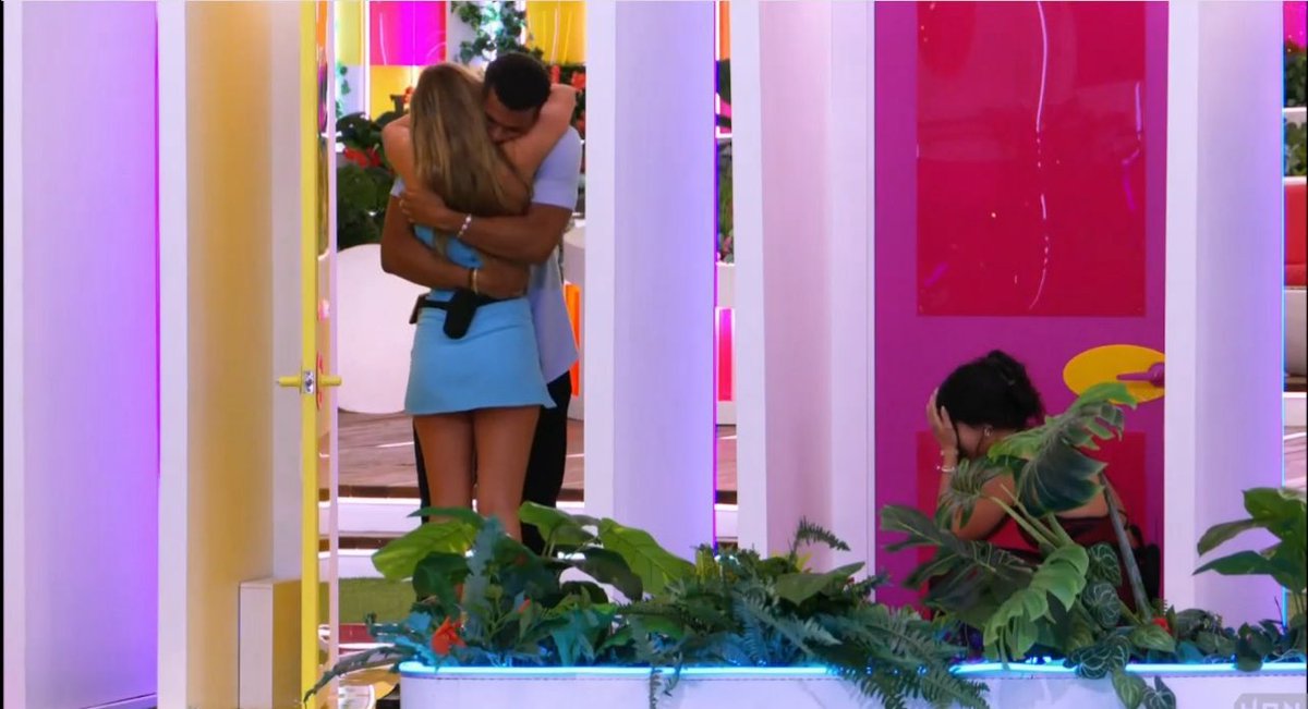 bravobykat's tweet photo. everyone’s reaction to jeremiah choosing iris… ace’s gasp, there is no show like love island usa #loveislandusa https://t.co/c1TIWNZfkh