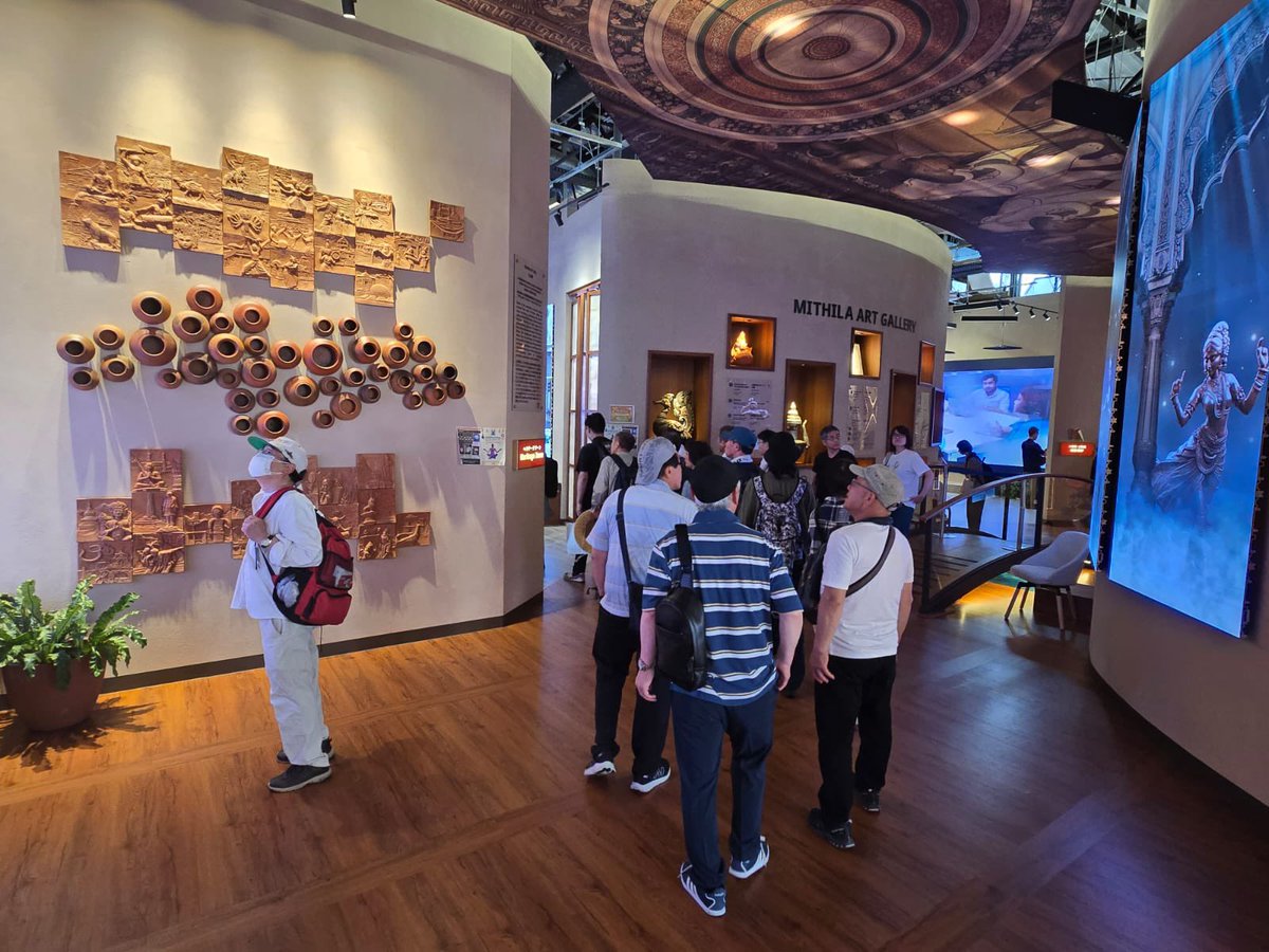 🌞 インドパビリオン「バーラト館」で一日を始めましょう！ 大阪・関西