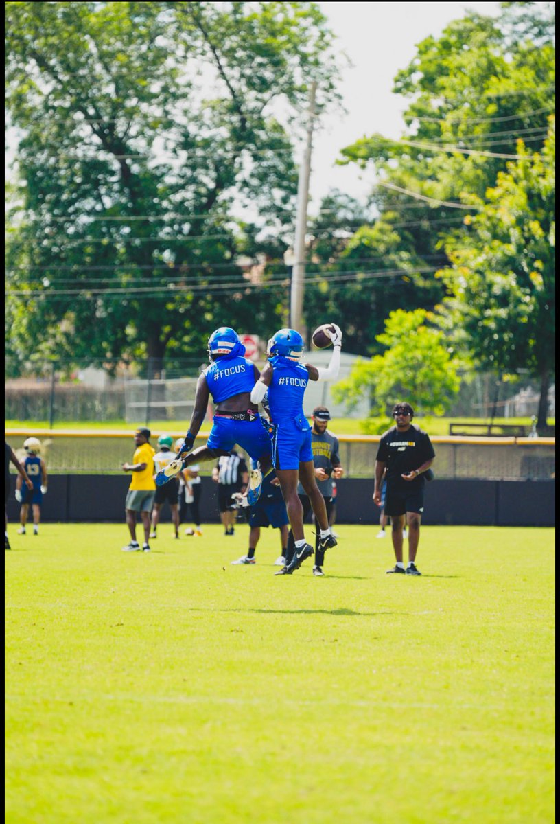 Competed on a high level today! 
4-2, semi finals lost to a team out of Miami, Florida. 
#GoBigBlue