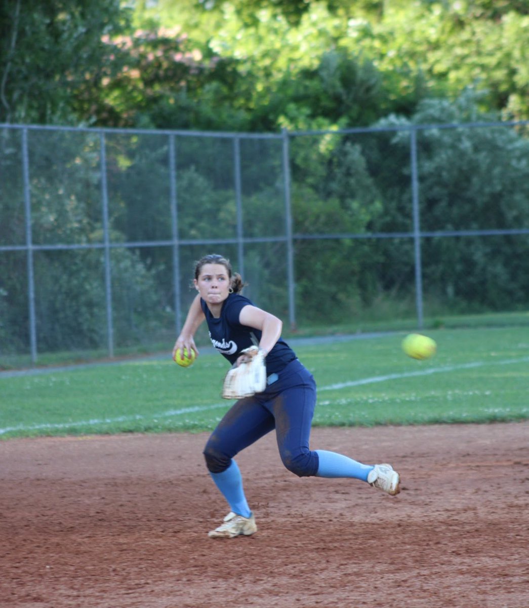 Had the ABSOLUTE best time at a fielding clinic tonight!! Thank you so much <a href="/cdsullivan19/">Colleen Sullivan</a> and <a href="/freitager/">🥎Heidi Freitager❤️</a>! Love learning from the BEST! 

<a href="/Legends_Premier/">Virginia Legends 18U Premier Softball</a> <a href="/VALegends/">VA Legends Softball</a> <a href="/LineDsoftball/">Line Drive Media</a> <a href="/ExtraInningSB/">EXTRA INNING SOFTBALL</a> <a href="/TopPreps/">TOP PREPS @TopPreps | X</a> <a href="/IHartFastpitch/">I❤️Fastpitch</a> <a href="/CoastRecruits/">Coast 2 Coast Recruits</a> <a href="/los_stuff/">Carlos Arias</a>