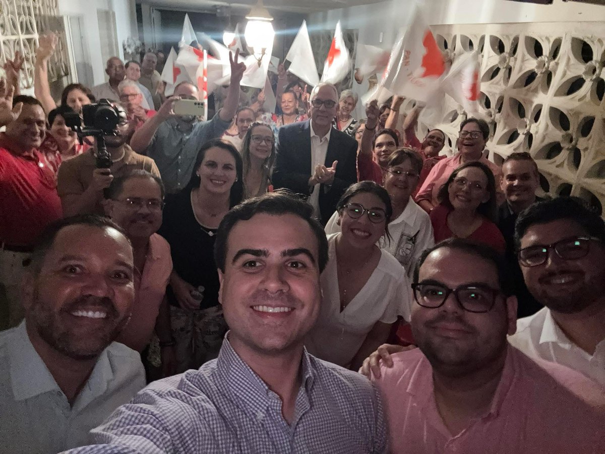 José Luis Dalmau Santiago (@dalmausenador) on Twitter photo ¡La refundación del <a href="/ppdpr/">Partido Popular Democrático</a> está en marcha! Hoy acompañé al Comisionado Residente y Presidente del <a href="/ppdpr/">Partido Popular Democrático</a>, <a href="/PabloJoseHR/">Pablo José</a>, en Guaynabo, en la primera de una serie de reuniones a nivel isla, rumbo a la celebración del 25 de julio.
¡Fuego popular! ¡La refundación del <a href="/ppdpr/">Partido Popular Democrático</a> está en marcha! Hoy acompañé al Comisionado Residente y Presidente del <a href="/ppdpr/">Partido Popular Democrático</a>, <a href="/PabloJoseHR/">Pablo José</a>, en Guaynabo, en la primera de una serie de reuniones a nivel isla, rumbo a la celebración del 25 de julio.
¡Fuego popular!