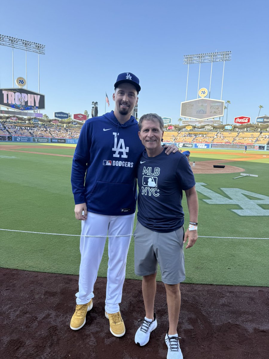 Awesome seeing <a href="/snellzilla4/">Blake Snell</a> pregame tonight at Dodger Stadium! <a href="/Dodgers/">Los Angeles Dodgers</a>