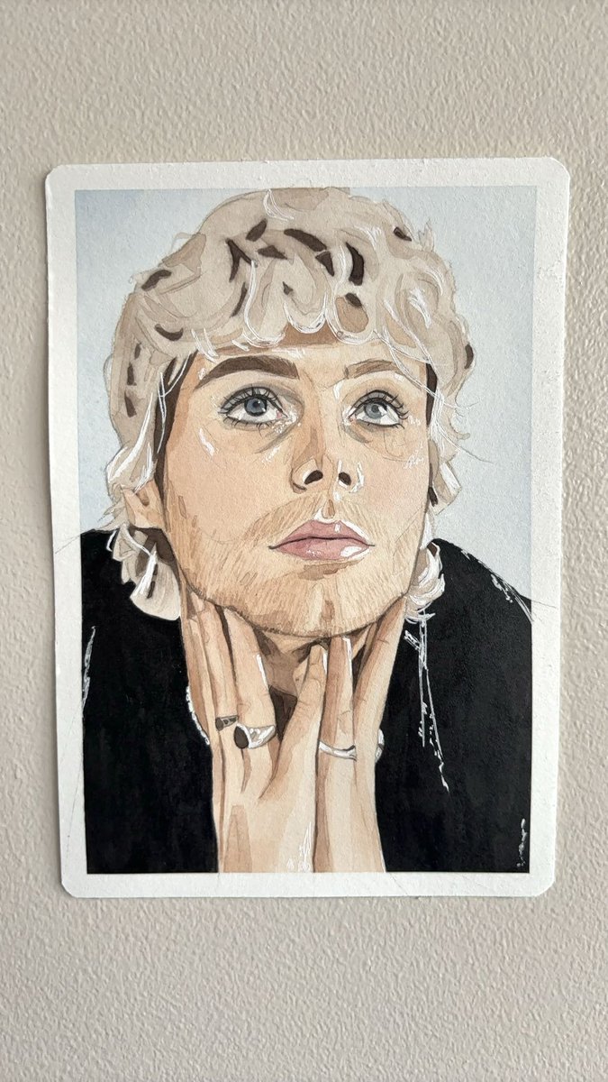 graceswilflower's tweet photo. i’m taking any portrait commission requests!!! just send me a message here or on ig :)) https://t.co/qBC7ZxY8hy