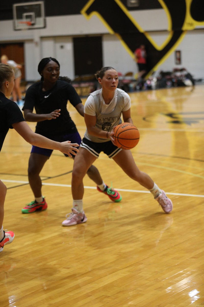 WillieStimageMedia (@wstimagemedia) on Twitter photo <a href="/ODUPANTHERS_WBB/">Ohio Dominican University Women's Basketball</a> Coach <a href="/Coach_BSims/">Coach Sims</a> brought the π₯π₯ at the 2026 Elite Camp as the girls got after itπ <a href="/ODUPANTHERS_WBB/">Ohio Dominican University Women's Basketball</a> Coach <a href="/Coach_BSims/">Coach Sims</a> brought the π₯π₯ at the 2026 Elite Camp as the girls got after itπ