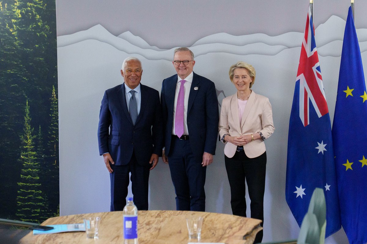 Australia is an important partner for the EU and trusted partners must stand together 🇪🇺🤝🇦🇺

That's why the EU and Australia are strengthening cooperation in:

☑️Defence industries
☑️Cyber
☑️Counter-terrorism
☑️Trade – by resuming negotiations for Free Trade Agreement #FTA