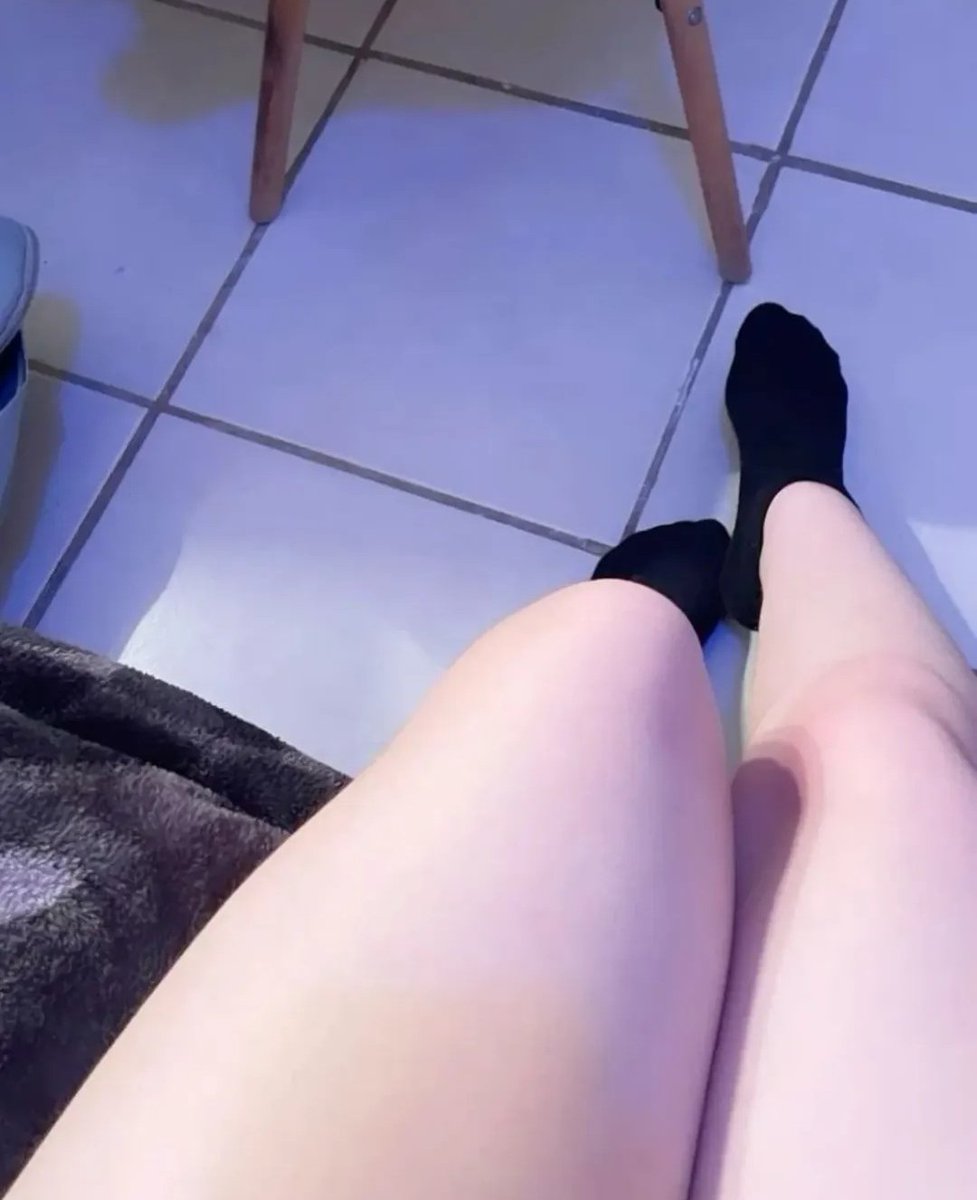 andrea_dulce17's tweet photo. Si aun no tienes mi ws.. solo regalame un Rt y comenta "Hola" y mira tu privado..
es magia purita 🔥😋🍑 https://t.co/uspzUdVI6N