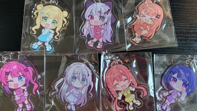 #にじそうさく10 グッズサンプル届いたので公開～!✨️

◆相性×優勝ドロップス 決めポーズアクリルキーホルダー  
◆全7種 各種500円(予定) 
◆東5ホール そ-49,50 委託

いでぃおすちゃんたちの『相性×優勝ドロップス』内の決めポーズをそれぞれアクリルキーホルダーにしました! 