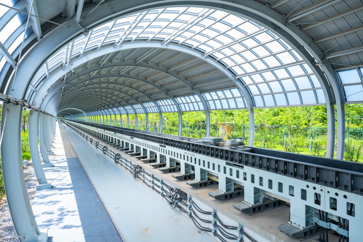 PDChina's tweet photo. China has made a breakthrough in magnetic levitation technology, as a 1.1-tonne test vehicle was successfully accelerated to a speed of 650 km/h in just 7 seconds at a newly-built 1,000-meter high-speed maglev test line in central China's Hubei. Featuring short-distance electromagnetic propulsion and precise speed and position measurement, the test line plays a key role in the research and testing of high-speed trains in the country.