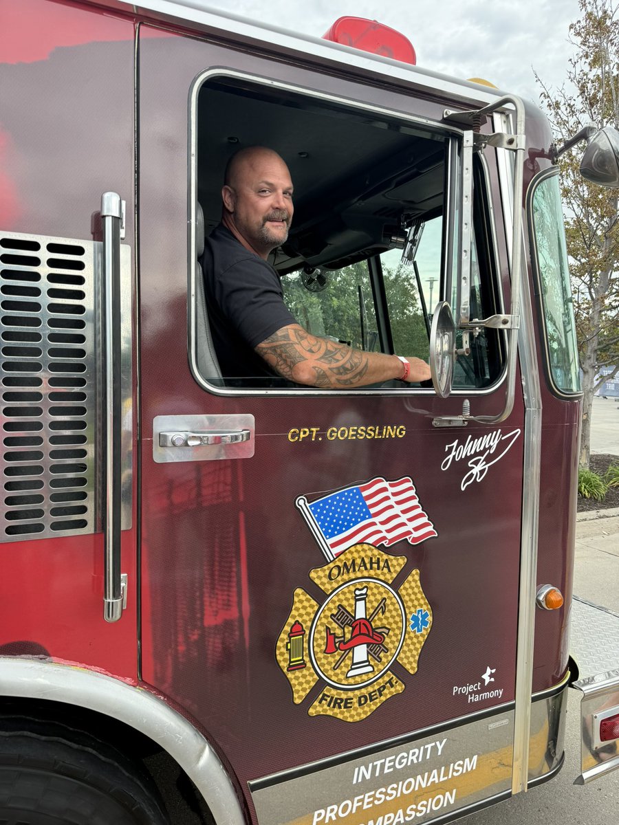OmahaFireDept's tweet photo. Big thanks to everyone who joined us to celebrate the unveiling of Engine 15 ๐จ A public education rig honoring Captain Goessling, making its first appearance at CWS Fan Fest today! ๐ We had an amazing time connecting with so many awesome people! #Engine15 #CWSFanFest #Community https://t.co/kDdE9TF8el