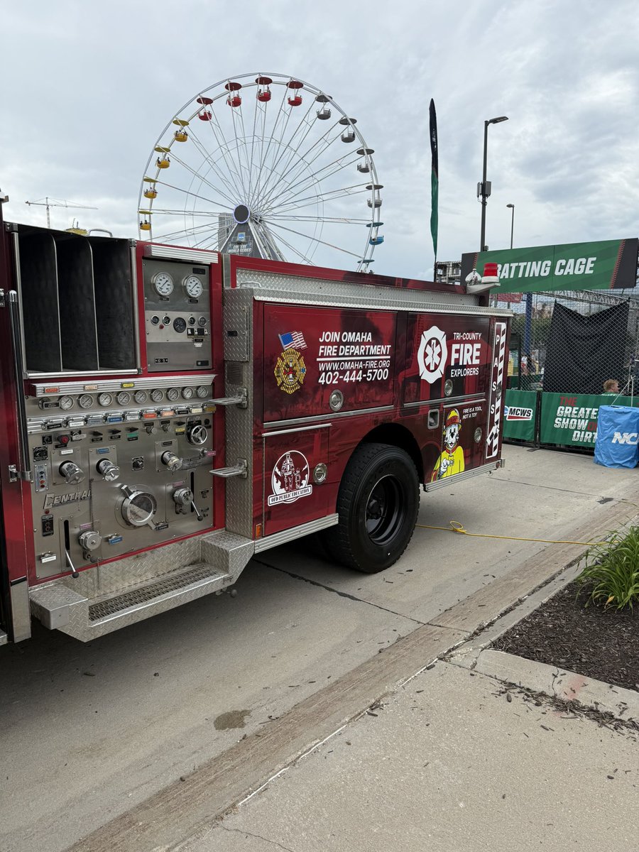 Big thanks to everyone who joined us to celebrate the unveiling of Engine 15 🚨 A public education rig honoring Captain Goessling, making its first appearance at CWS Fan Fest today! 🚒 We had an amazing time connecting with so many awesome people! #Engine15 #CWSFanFest #Community
