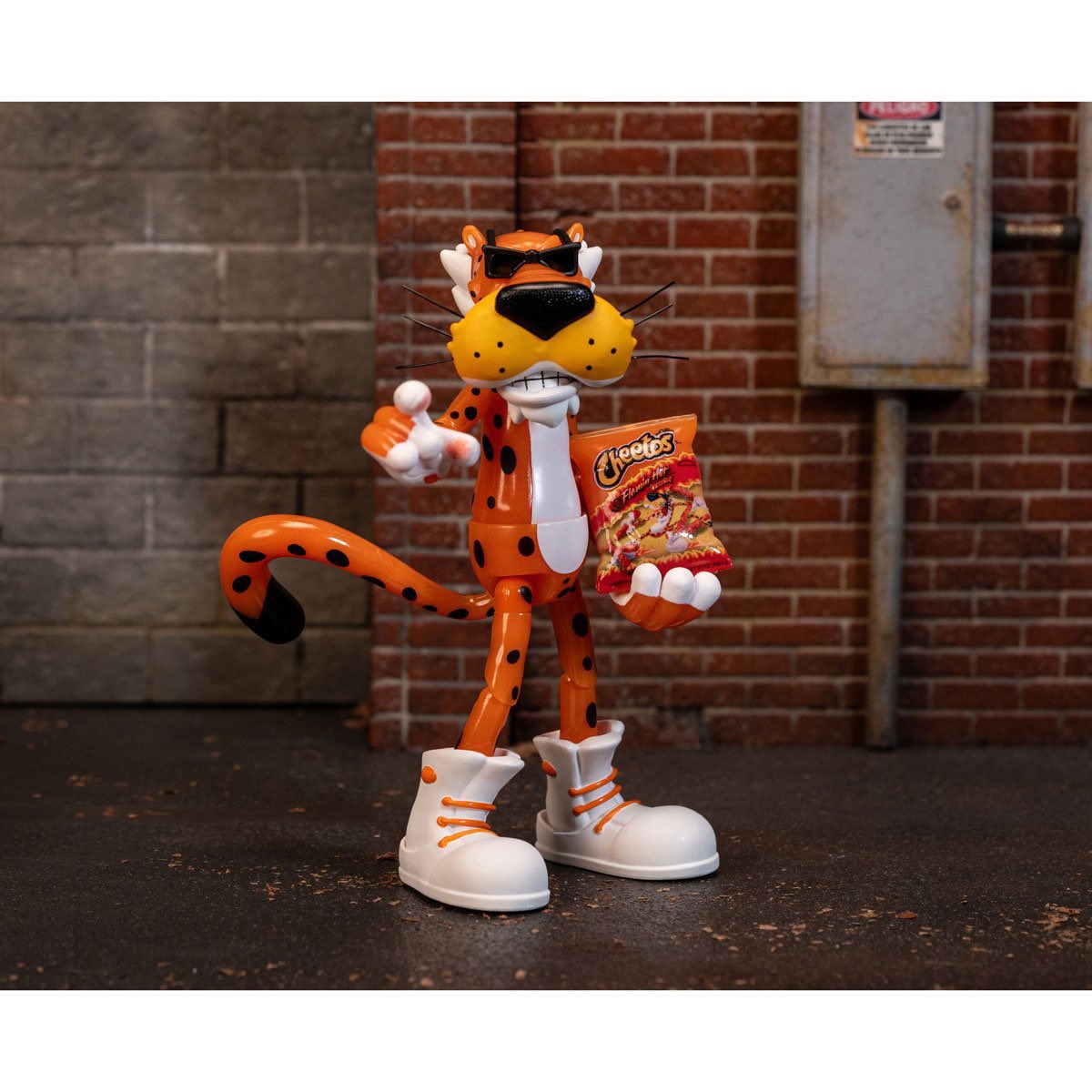 LoveJadaToys's tweet image. Flamin&apos; Hot Cheetos - GitD Chester Cheetah is available @ EE!

Link: ee.toys/MQLELC

#JadaToys #Cheetos #ChesterCheetah