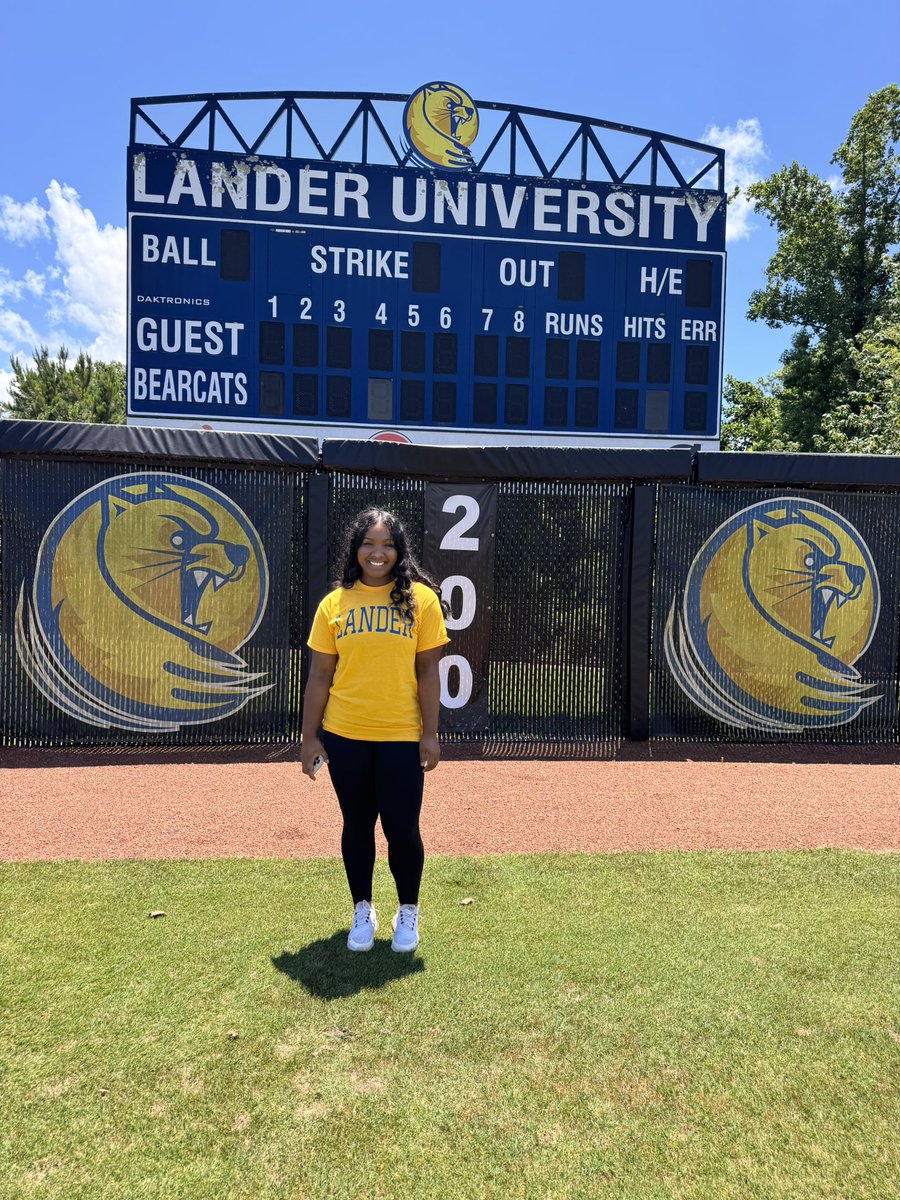 Thank you <a href="/Lander_Softball/">Lander Softball</a> for an amazing visit!! 💙💛
