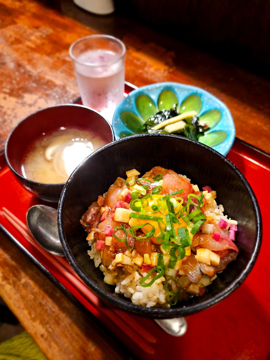 平アジのユッケ丼😍
暑いけど頑張ろ😋