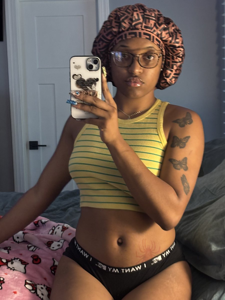slimsuppathick's tweet photo. body = ☕️ https://t.co/7zFMOqX1nD