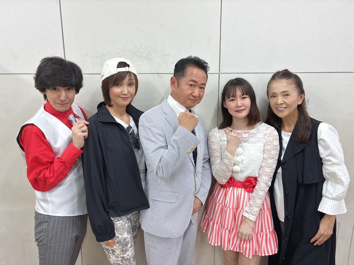 まぁ何が凄いって
石渡康浩さん
萩原佐代子さん
根本由美さん
が揃った共演は初めてなんだって。それがまさかのファイアード刑事って！
申し訳ない〜
畏れ多いな〜
7月25日よる8時の配信をお楽しみに！
ファイアード刑事は8月以降は私も出番増えるそな？！
youtube.com/user/omipro2008
#刑事ドラマ