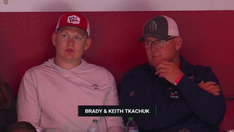 Brady or Matthew pls come to STL and make Keith happy (pls)