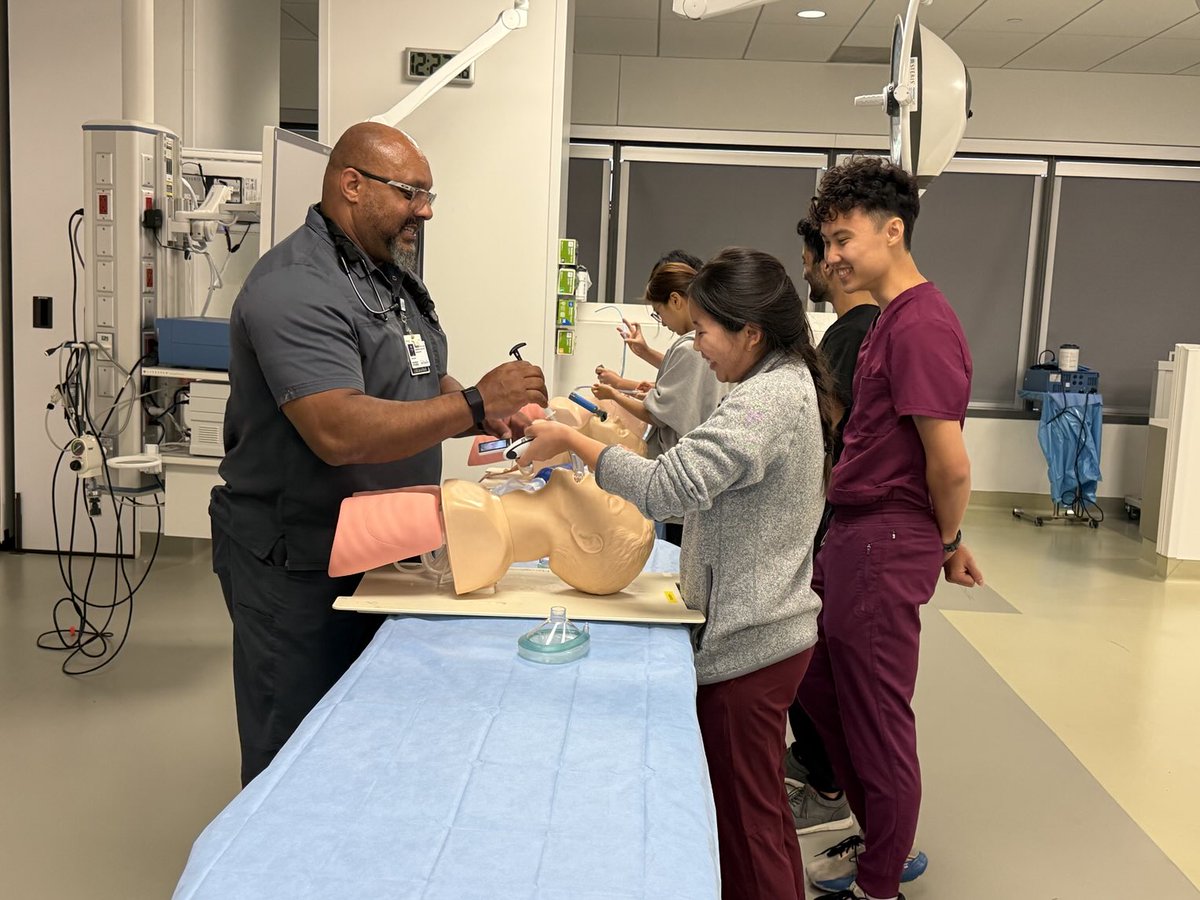 otohns's tweet image. Amazing hands on Otolaryngology lab proctored by my departmental faculty for our EnMed (engineers in medicine) students ⁦@HMethodistMD⁩ ⁦@HMethodistGME⁩ ⁦@HMethodistOTO⁩ ⁦@sinusspecialist⁩ ⁦@EnMedStudents⁩