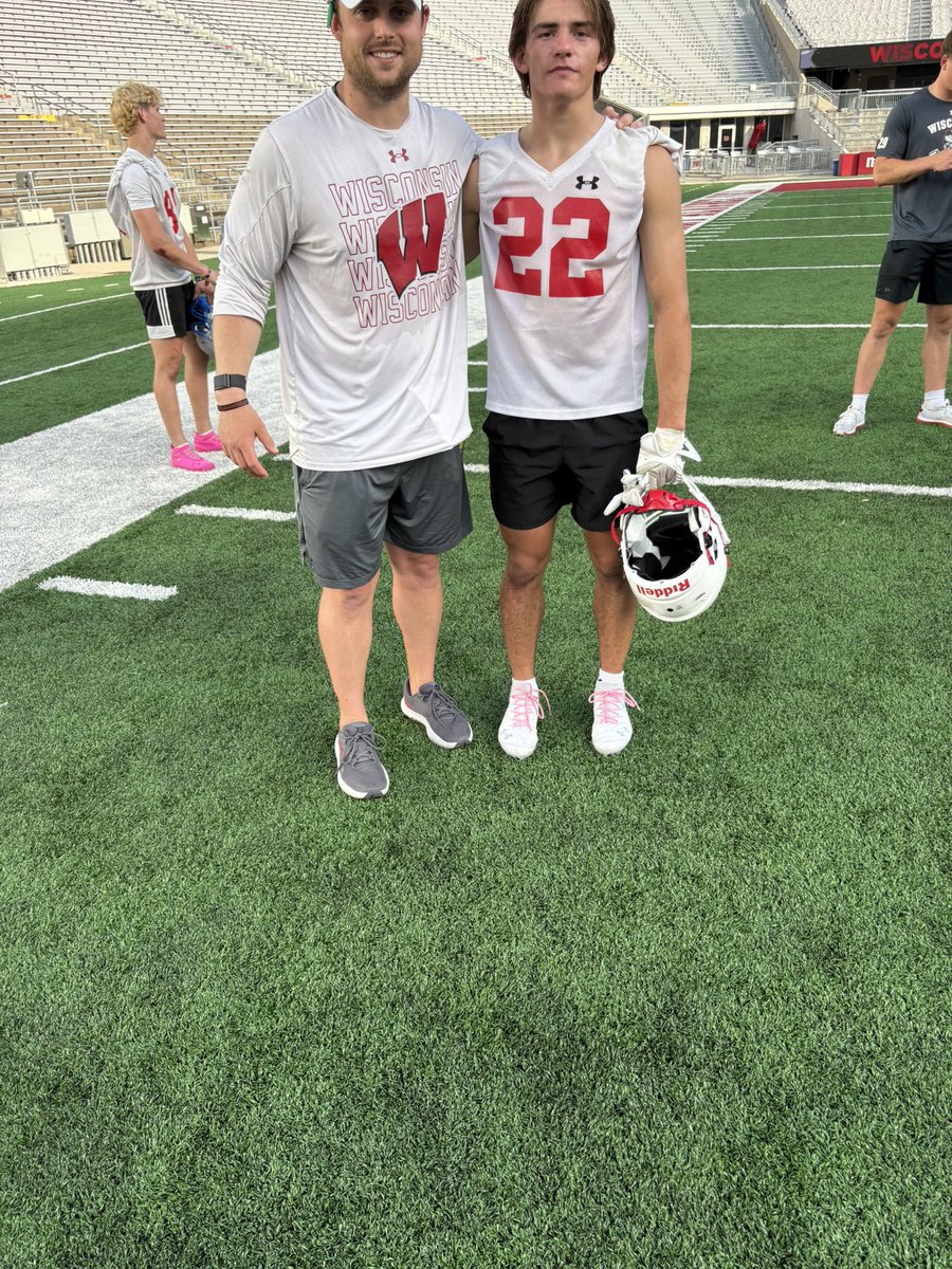 GavinCasey24's tweet image. Huge thanks to @BadgerFootball for putting on an incredible camp today! I’ve been coming the past few years, and this one was the best yet. It was top notch energy, coaching, and competition. Really appreciated the chance to learn, grow, and connect with @Coach_Power ,…