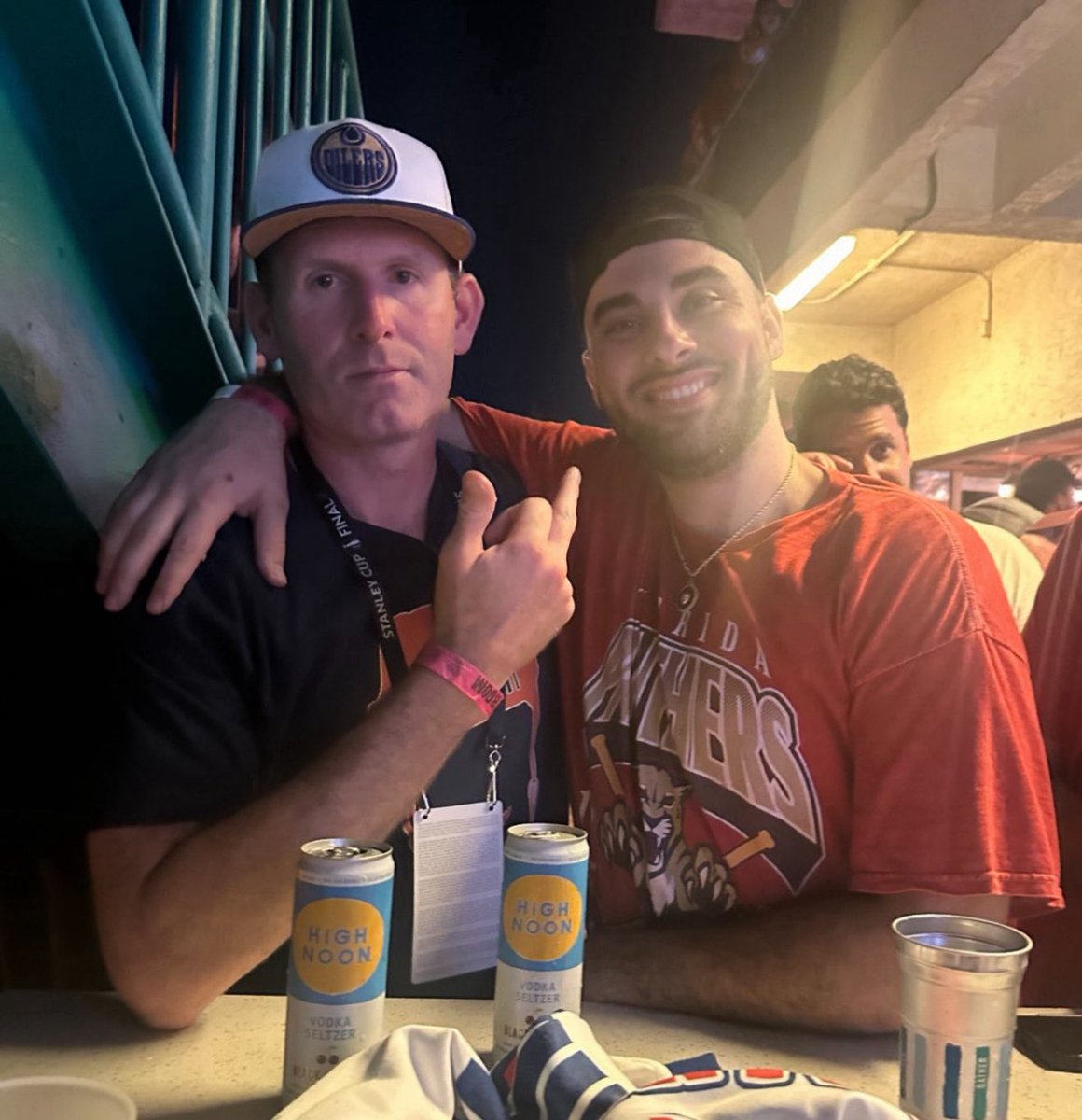 VivaLaStool's tweet photo. Panthers win the Stanley Cup over the Oilers for the second year in a row! https://t.co/qJ057hEKNo