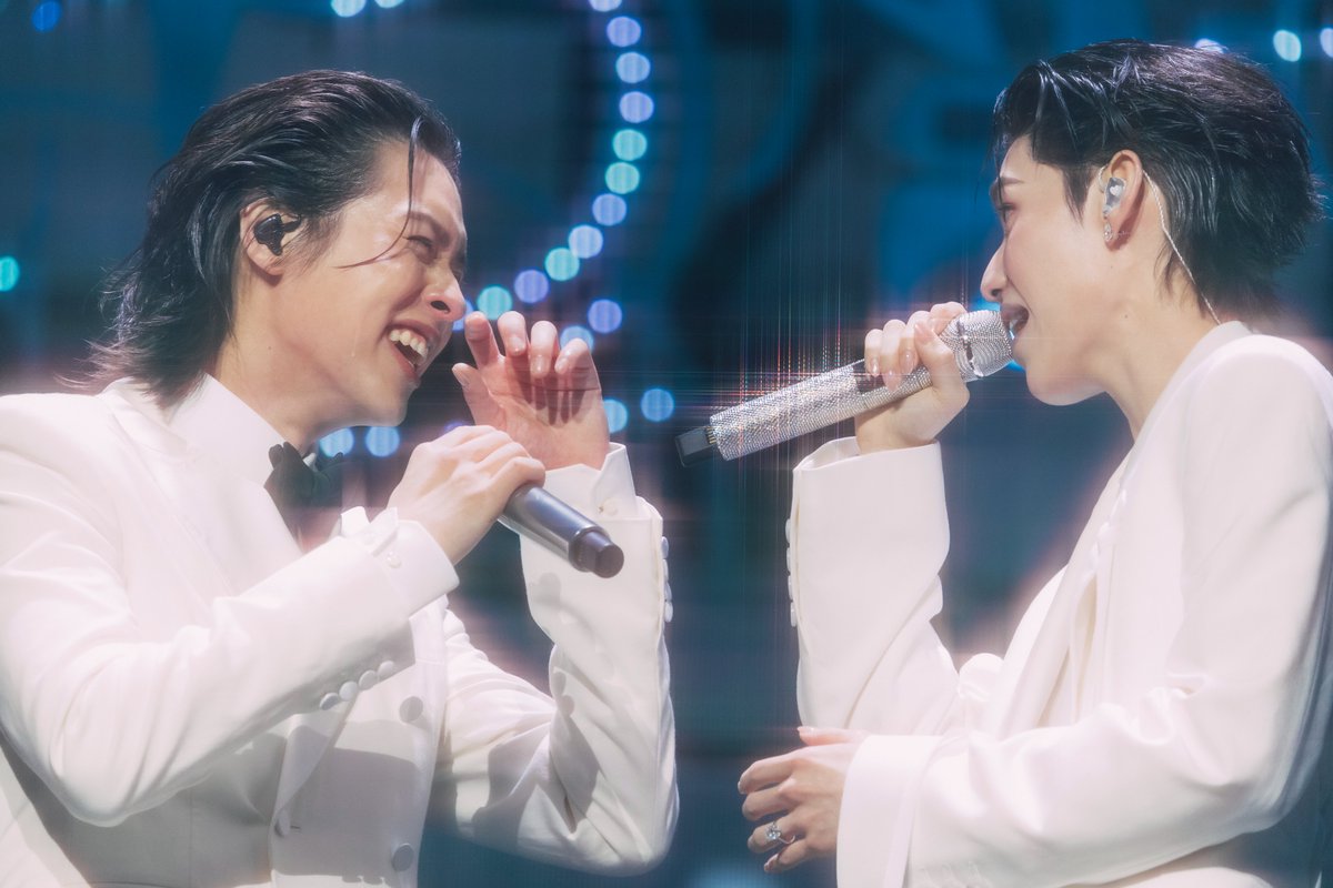 STARSOCIETY_TH's tweet image. “Billkin &amp;amp; PP Krit” เสิร์ฟทุกโมเมนต์ สิงร่าง “เม่น &amp;amp; ตี่ตี๋” เข้าพิธีแต่งงาน!! ใน “Billkin &amp;amp; PP Krit - The Red Envelope Wedding Concert Presented by JisuLife”
shorturl.asia/cPF1D 
#BKPPWeddingConcert 
#TheRedEnvelope 
#Bbillkin #PPKritt 
#BBILLKIN #PPKRITT…